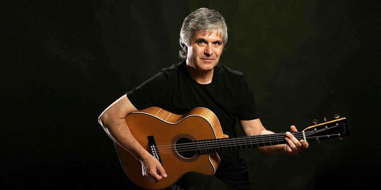 Photograph of Laurence Juber